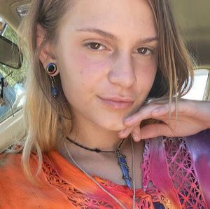 Meet your Posher, Happifae kam